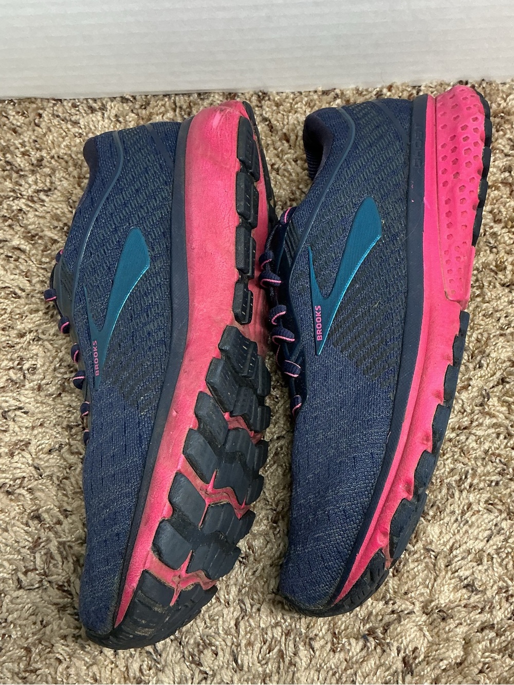 Brooks Ghost 12 Women’s Size 8.5 Navy Pink Running Shoes 1203051B414 - Picture 8 of 16